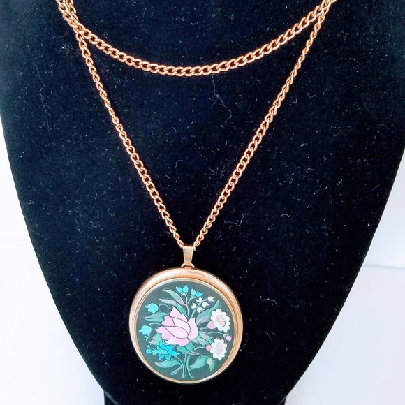 Avon Jewelry Vintage Avon Flower Pendant Necklace Poshmark